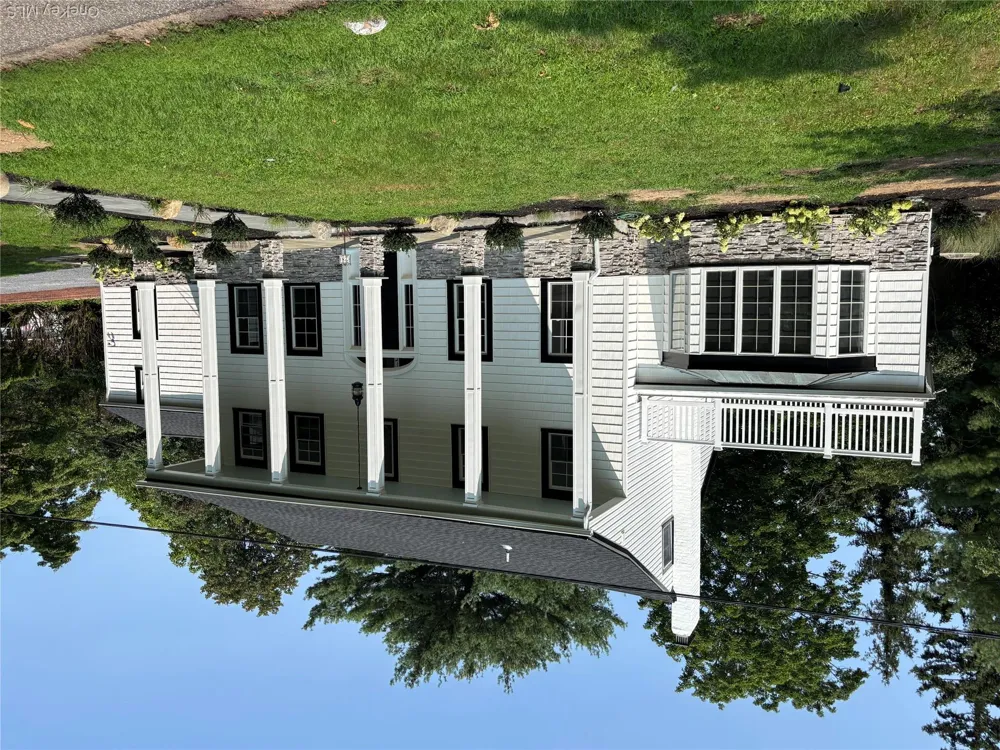 28 Wayaawi Avenue Bayville, NY 11709