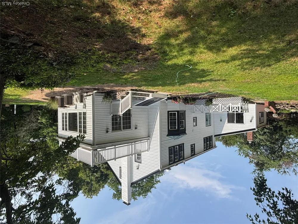 28 Wayaawi Avenue Bayville, NY 11709