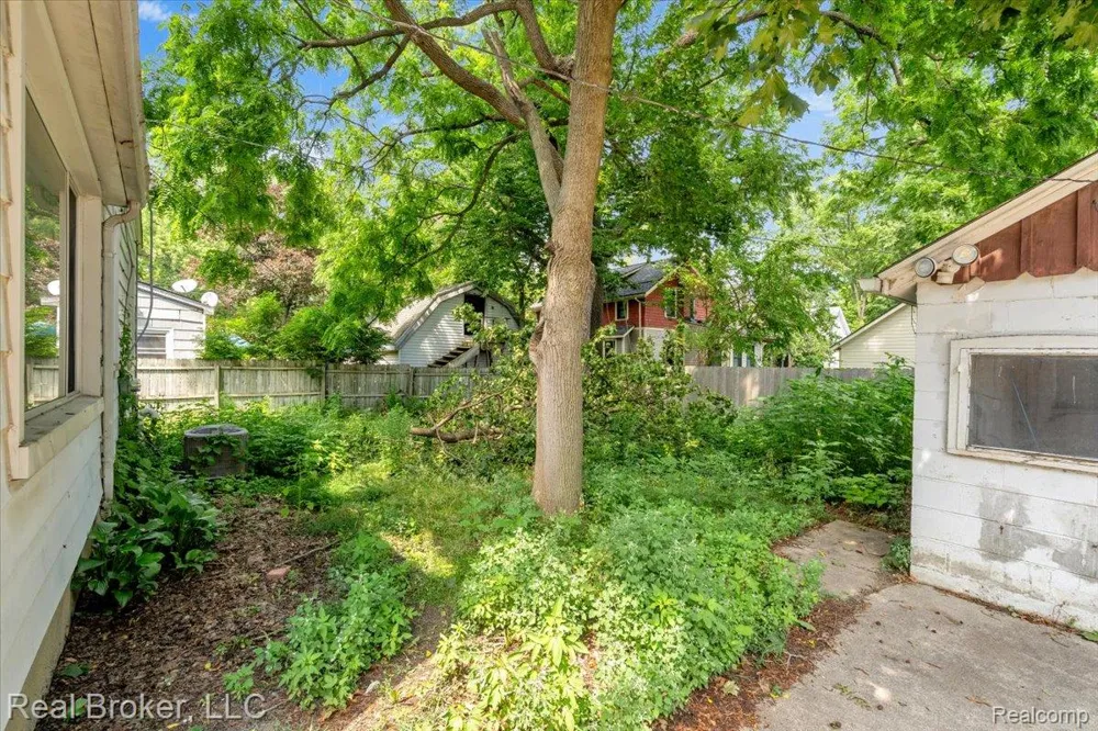 624 Prospect Road Ypsilanti City, MI 48198