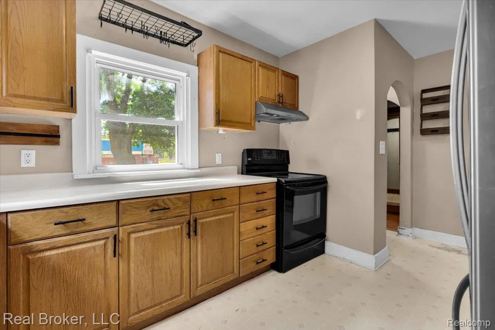 624 Prospect Road Ypsilanti City, MI 48198