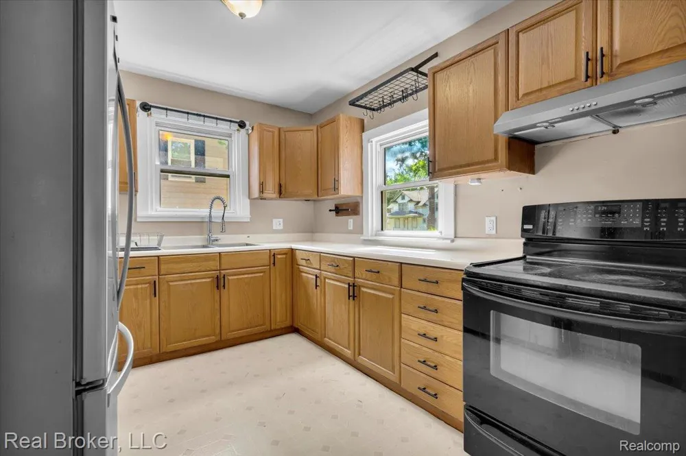 624 Prospect Road Ypsilanti City, MI 48198