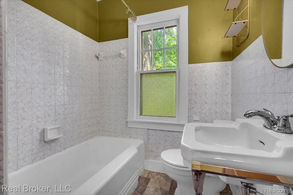 624 Prospect Road Ypsilanti City, MI 48198
