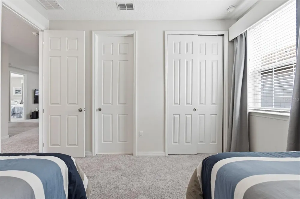 9083 SUNSHINE RIDGE LOOP Kissimmee, FL 34747