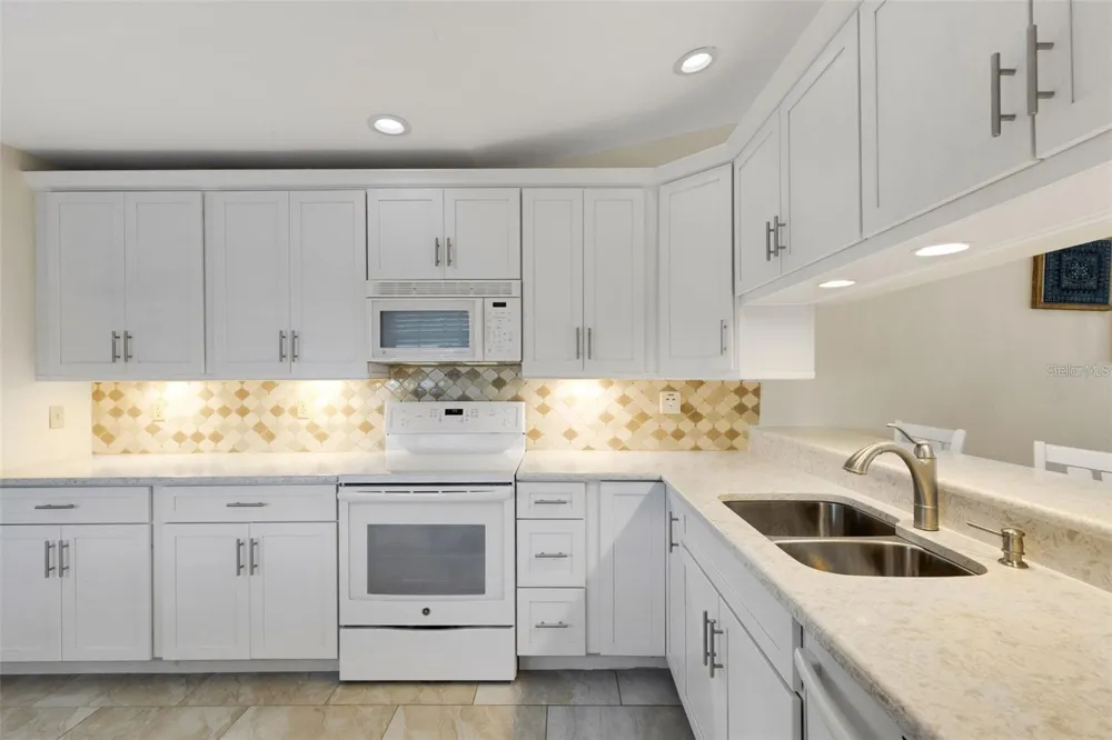 1233 SPOONBILL LANDINGS CIRCLE #NA Bradenton, FL 34209