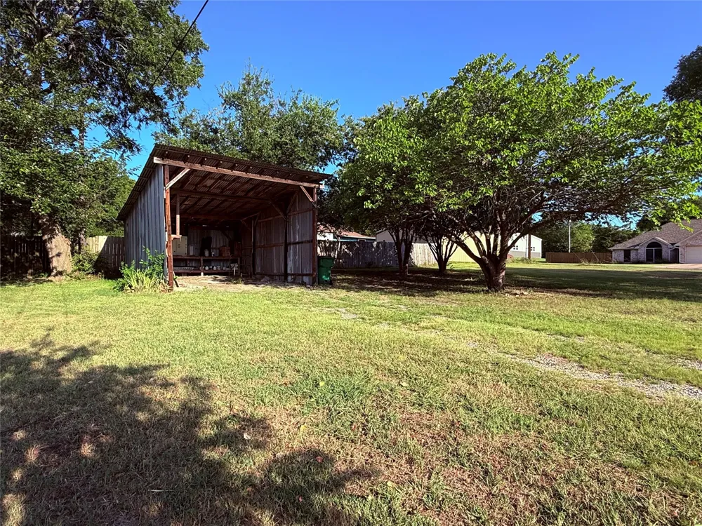 37 Almond Drive Pottsboro, TX 75076