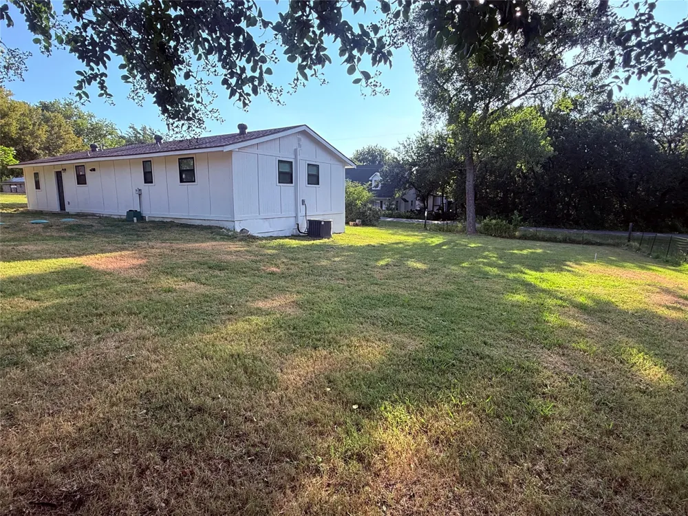 37 Almond Drive Pottsboro, TX 75076