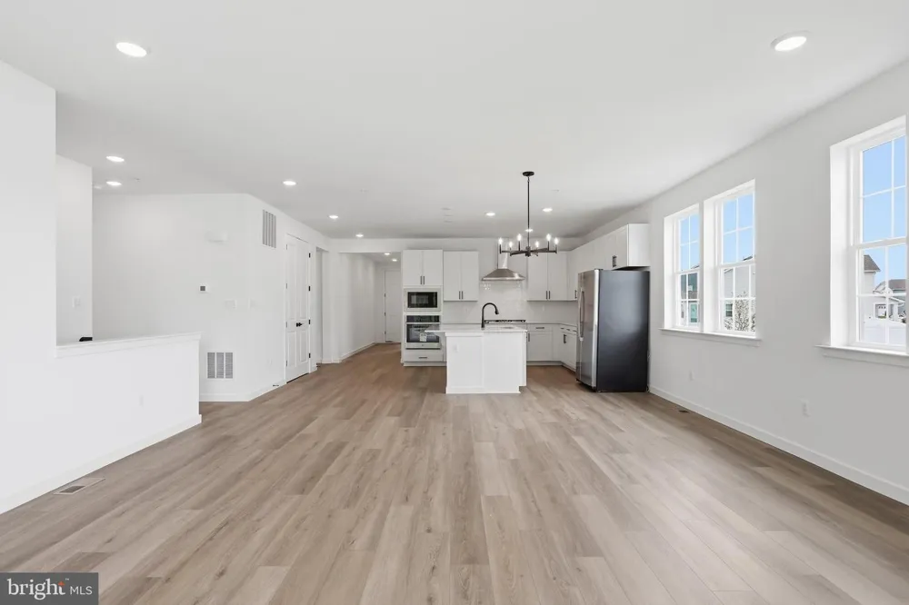 19004 AMESBURY ROAD Hagerstown, MD 21742