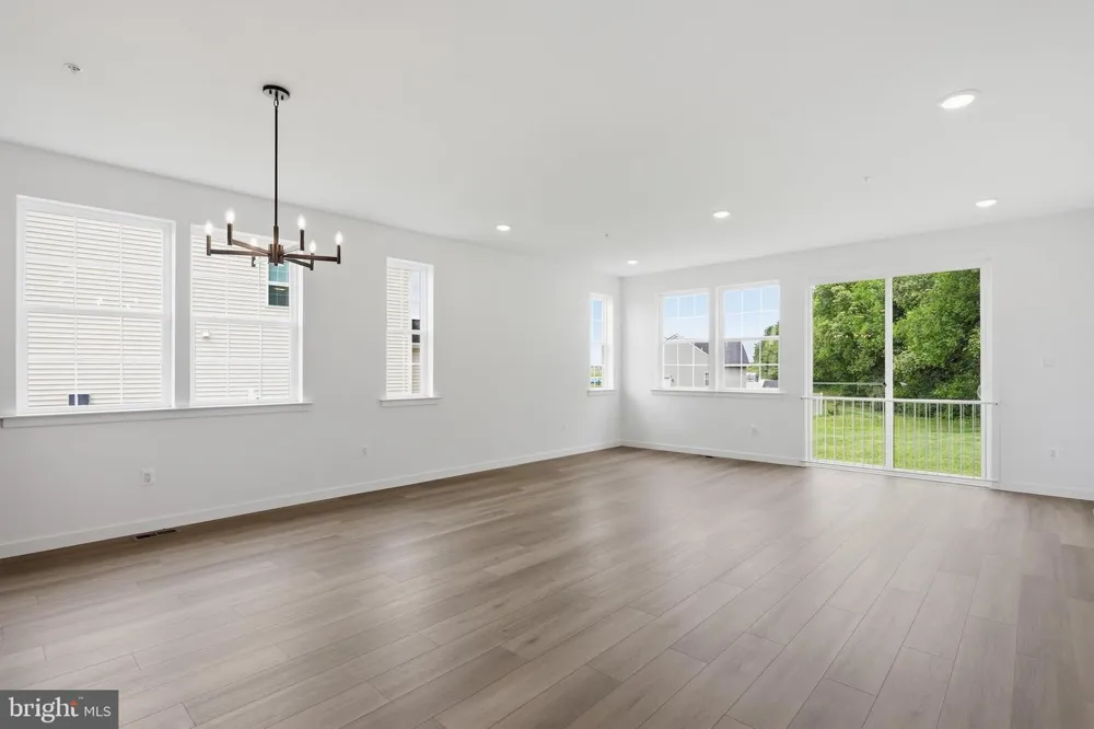 19004 AMESBURY ROAD Hagerstown, MD 21742