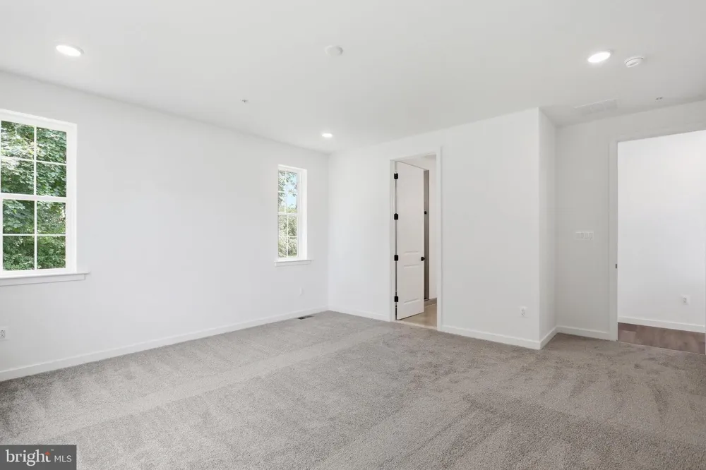 19004 AMESBURY ROAD Hagerstown, MD 21742