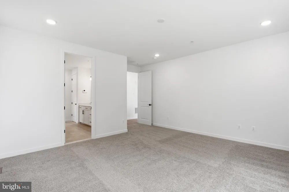 19004 AMESBURY ROAD Hagerstown, MD 21742