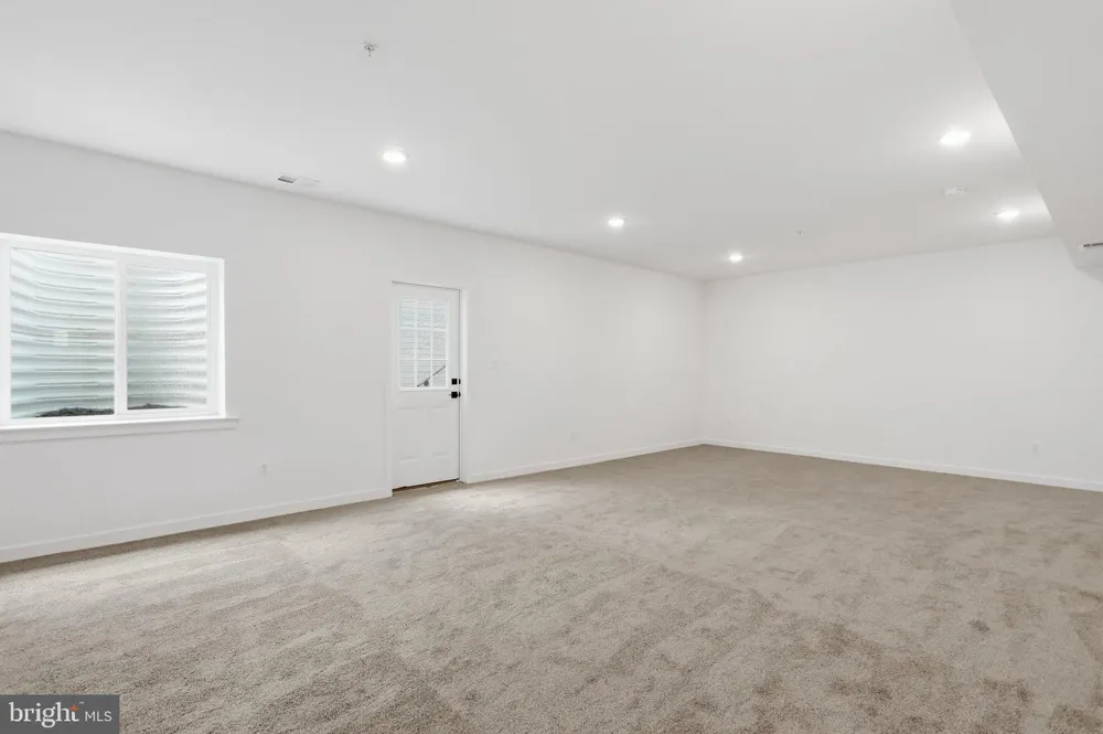 19004 AMESBURY ROAD Hagerstown, MD 21742