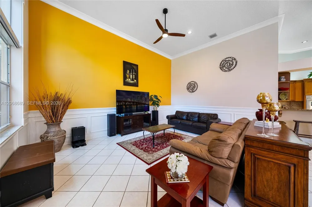 10660 SW 44th Ct Davie, FL 33328