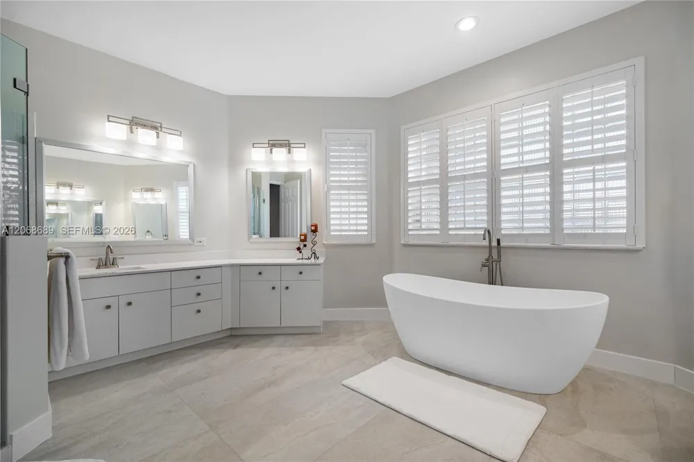 10660 SW 44th Ct Davie, FL 33328