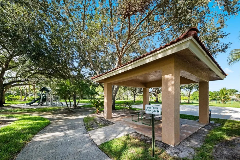 10660 SW 44th Ct Davie, FL 33328