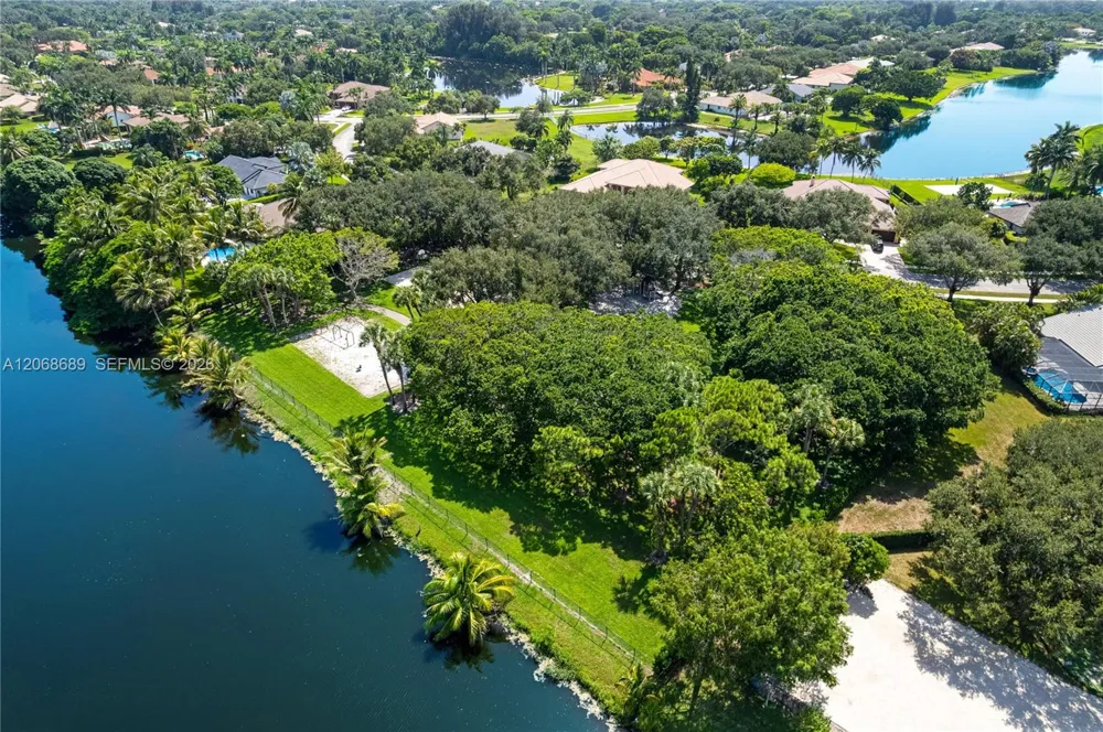 10660 SW 44th Ct Davie, FL 33328