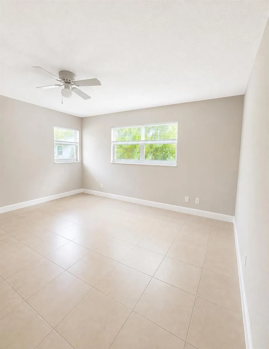 7920 SW 7TH PLACE North Lauderdale, FL 33068