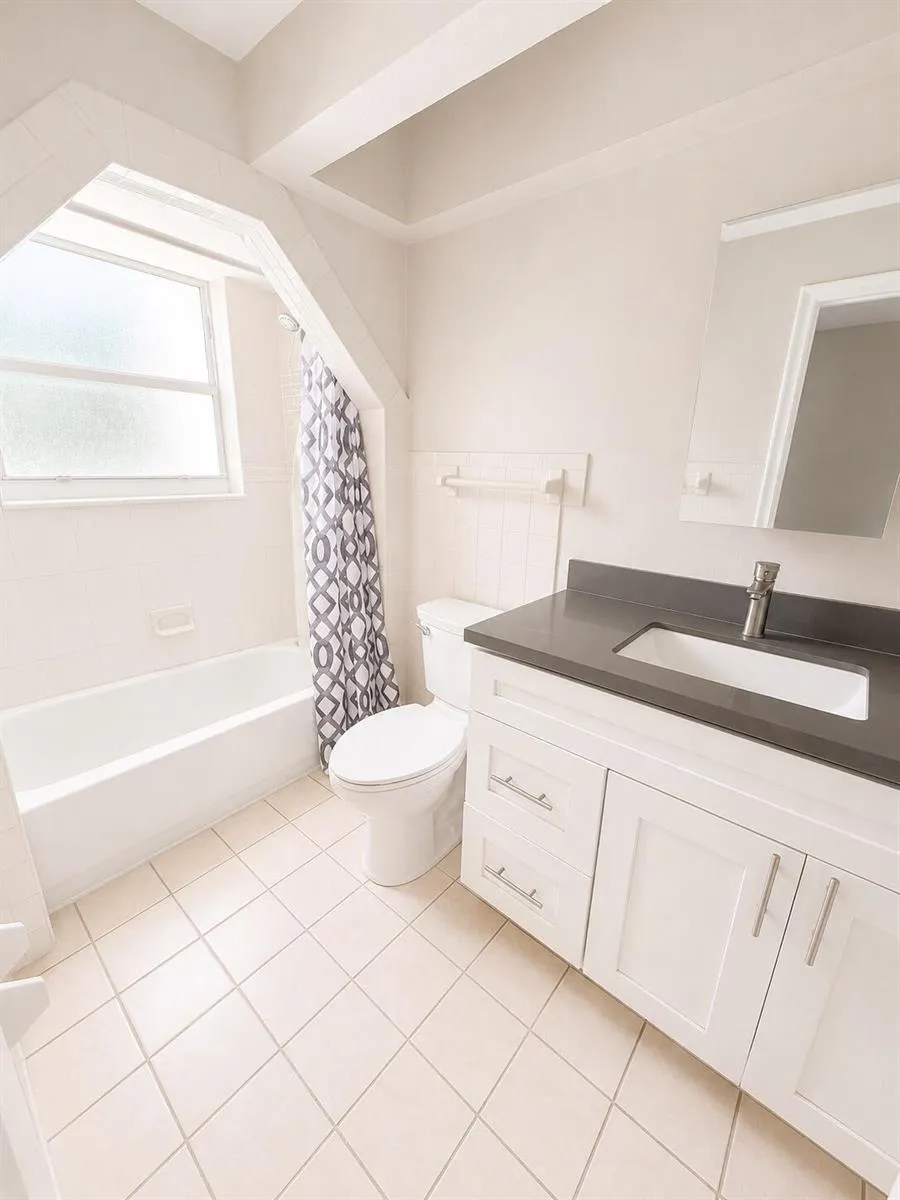 7920 SW 7TH PLACE North Lauderdale, FL 33068