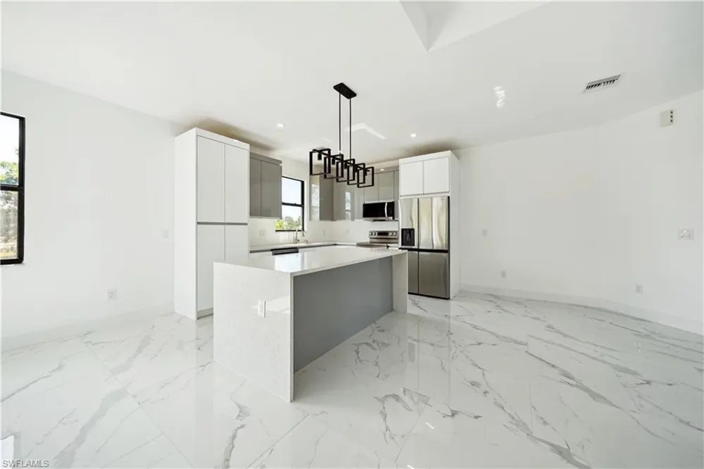 4309 NW 38TH AVENUE Cape Coral, FL 33993