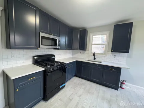 266 SANDFORD STREET