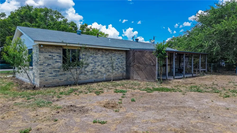 1604 Cadillac Three Rivers, TX 78071