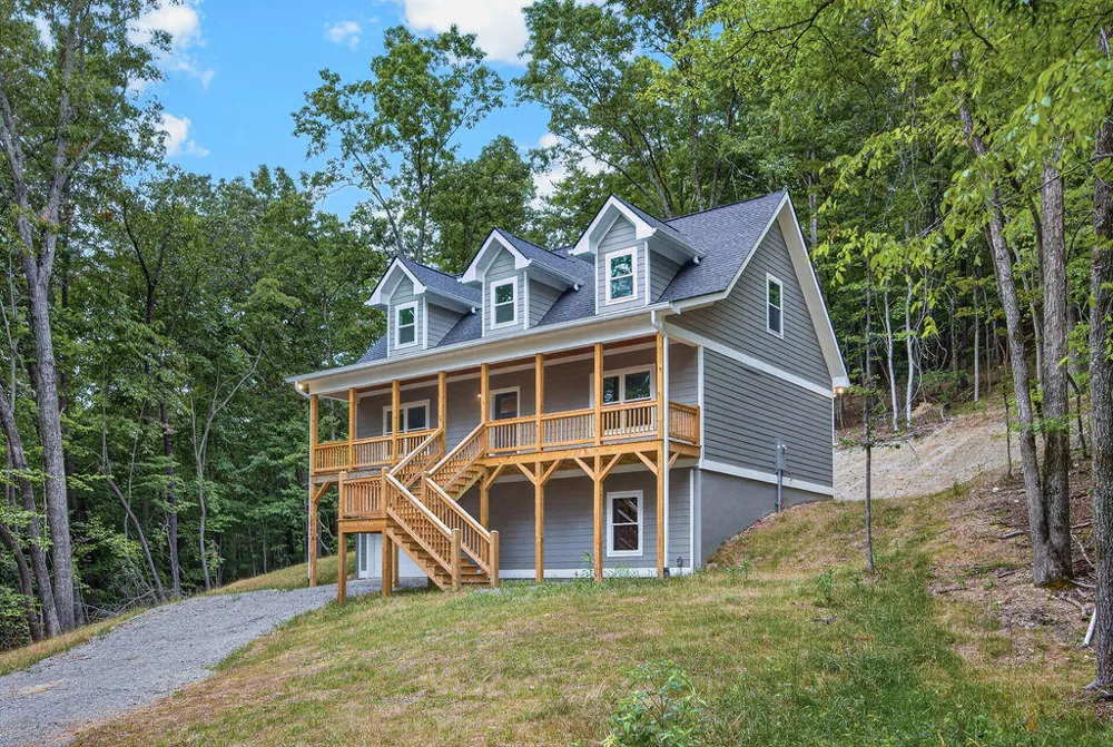 4546 Lee Pike Soddy Daisy, TN 37379