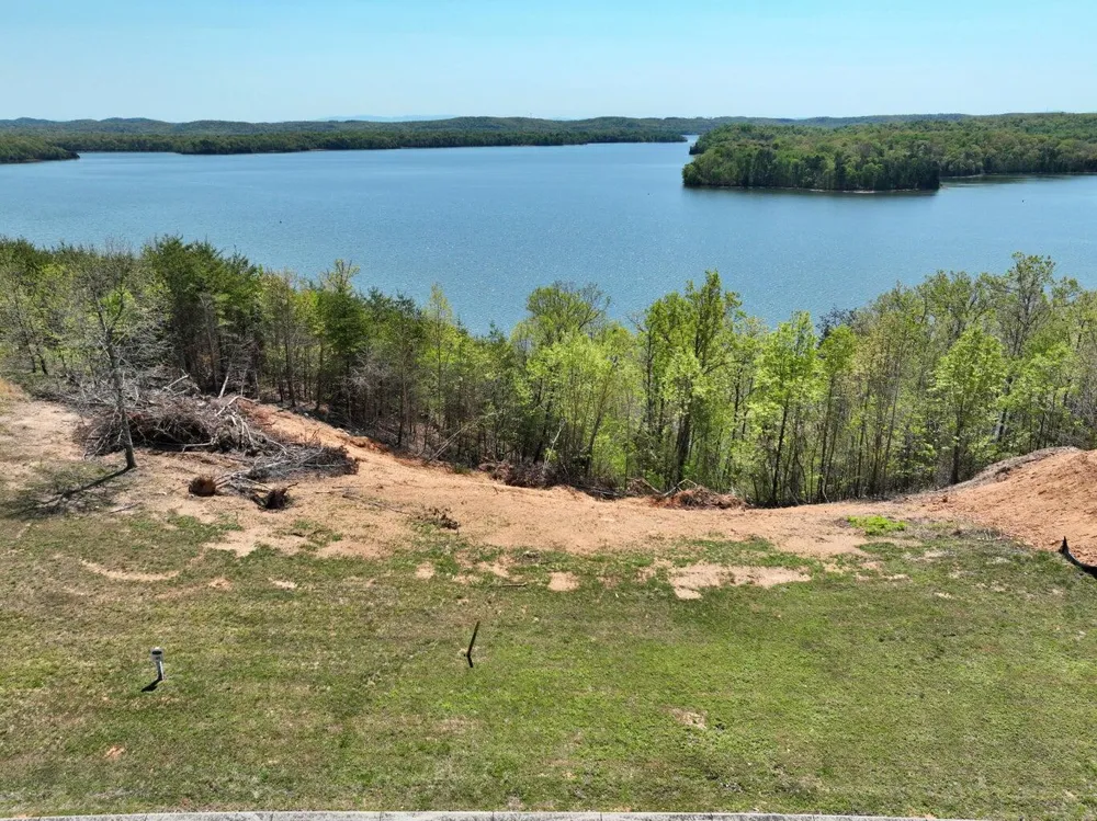 265 River Run Trail Spring City, TN 37381