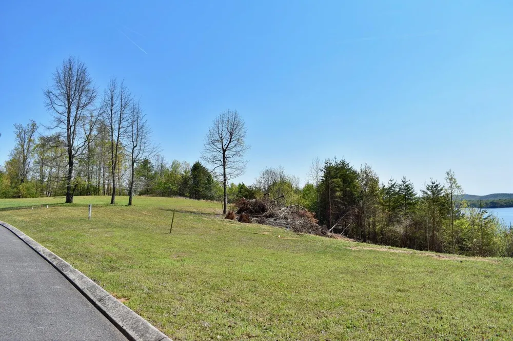 265 River Run Trail Spring City, TN 37381