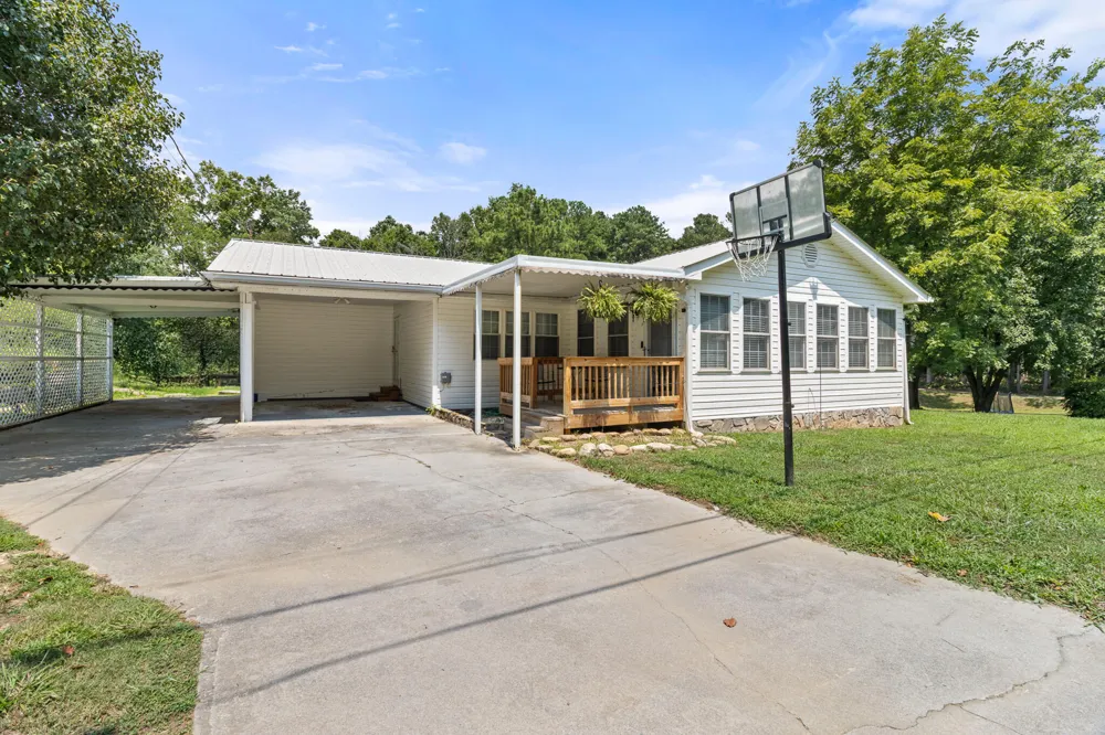 4317 Bass Mchan Drive NE Dalton, GA 30721