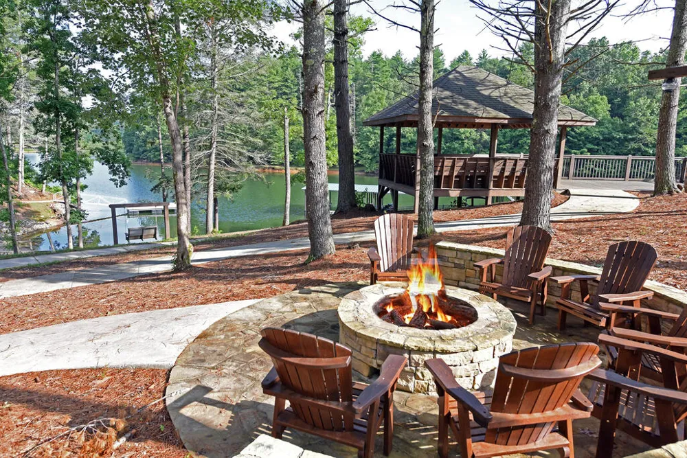 732 Ridge Pointe Way Blairsville, GA 30512