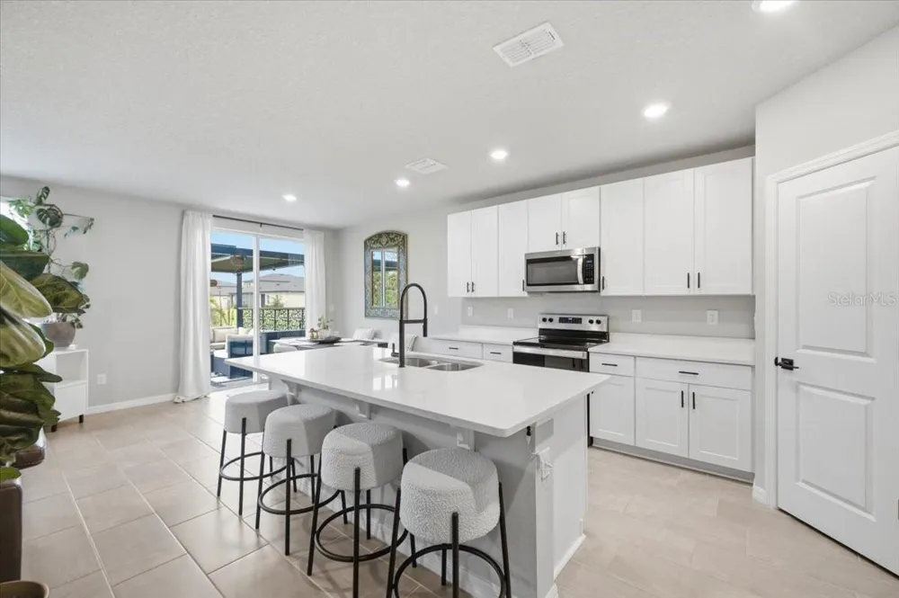 10119 DAYBREAK GLEN Parrish, FL 34219