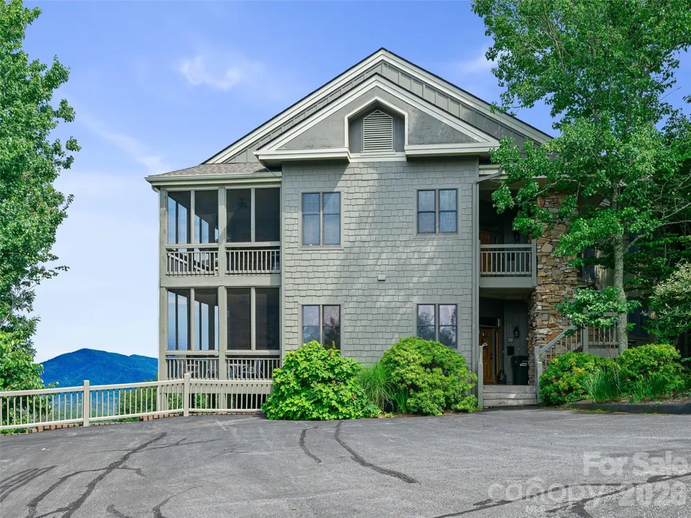 81 Stoney Falls Loop #C3 Burnsville, NC 28714