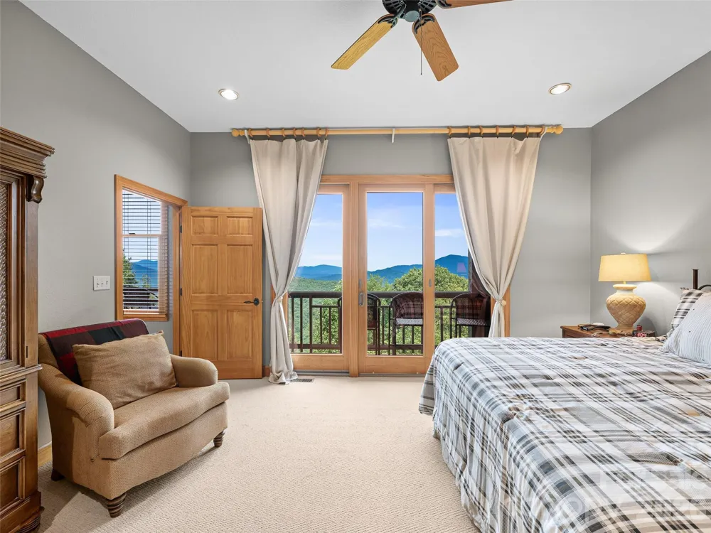 81 Stoney Falls Loop #C3 Burnsville, NC 28714
