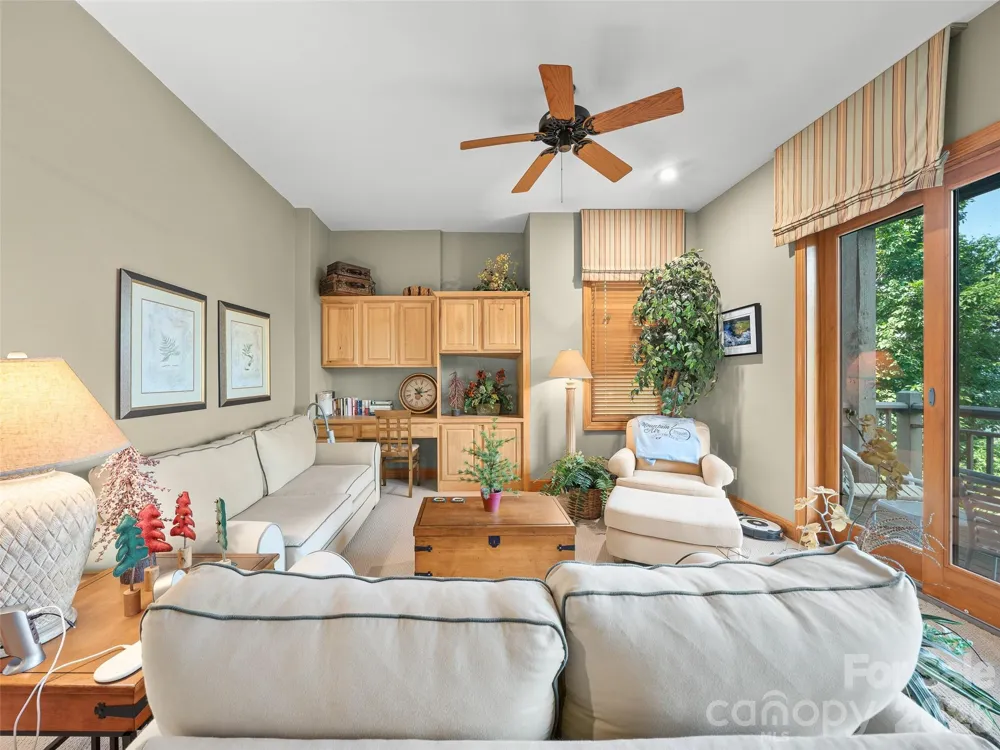 81 Stoney Falls Loop #C3 Burnsville, NC 28714