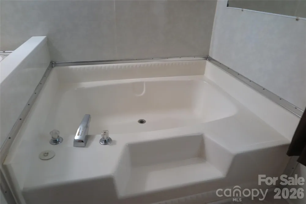 1042 Bexley Lane Lincolnton, NC 28092