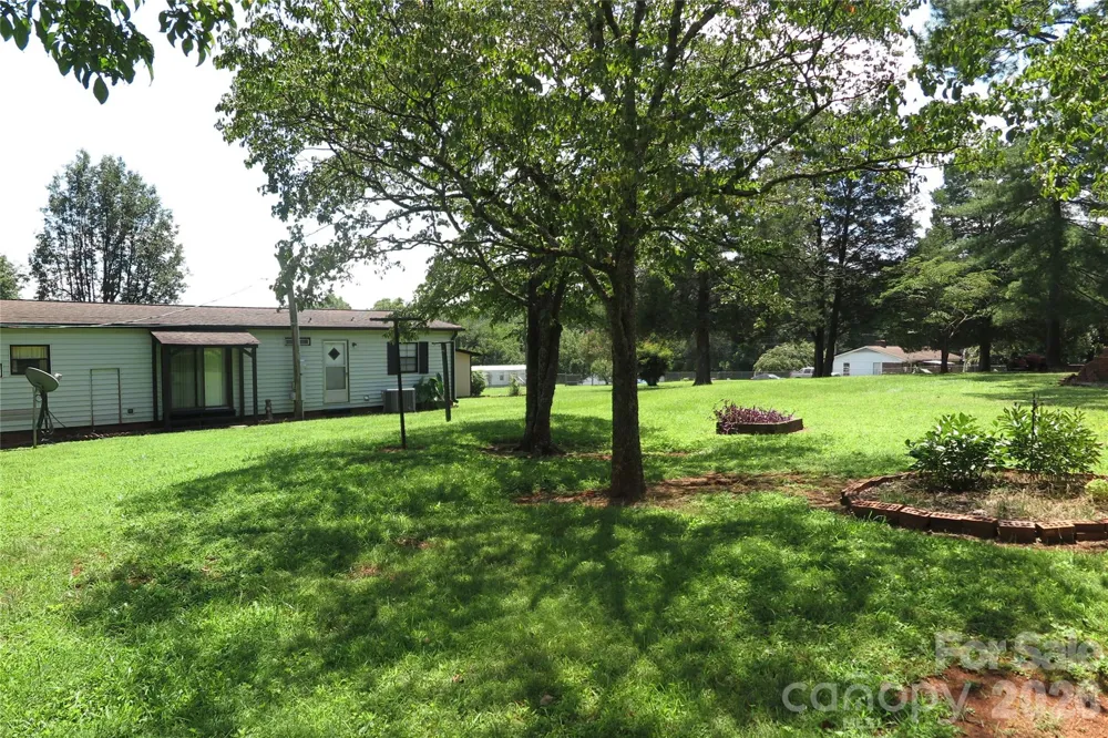 1042 Bexley Lane Lincolnton, NC 28092