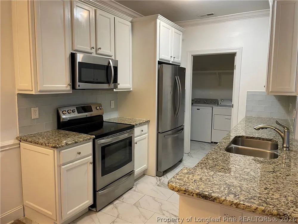 330 Gallery Dr Drive #102 Spring Lake, NC 28390