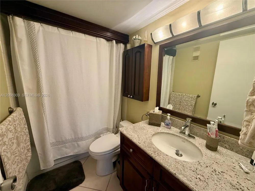 770 Claughton Island Dr #1101 Miami, FL 33131