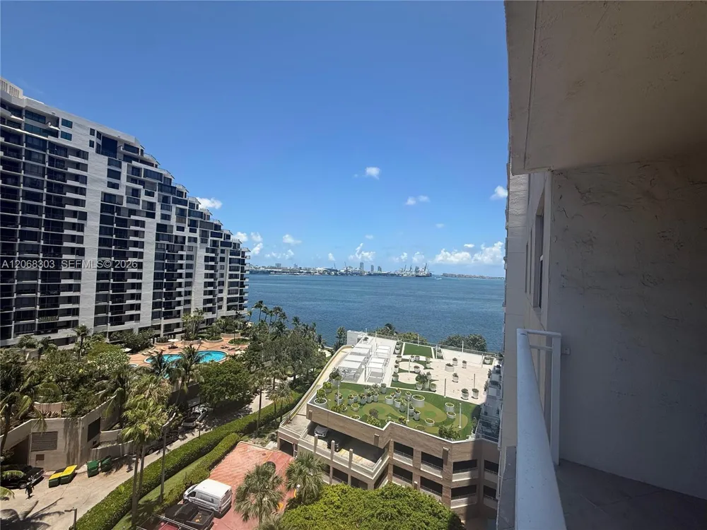770 Claughton Island Dr #1101 Miami, FL 33131