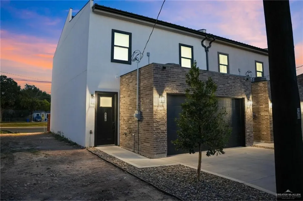 818 S Bicentennial Boulevard McAllen, TX 78501