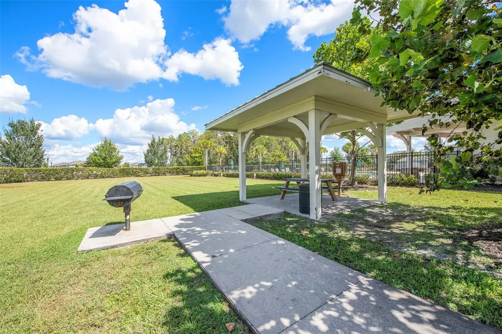 1990 MILKWEED Lutz, FL 33558