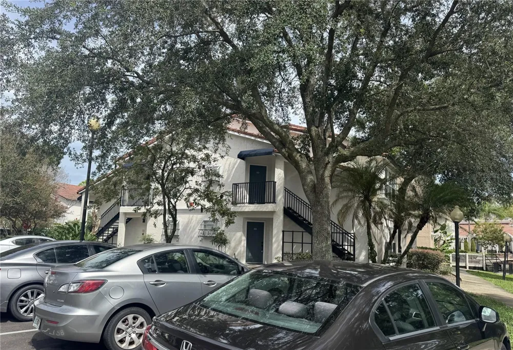 5108 CONROY ROAD #1718 Orlando, FL 32811