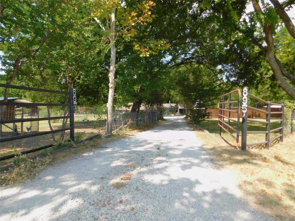 897 John George Lane Sanger, TX 76266