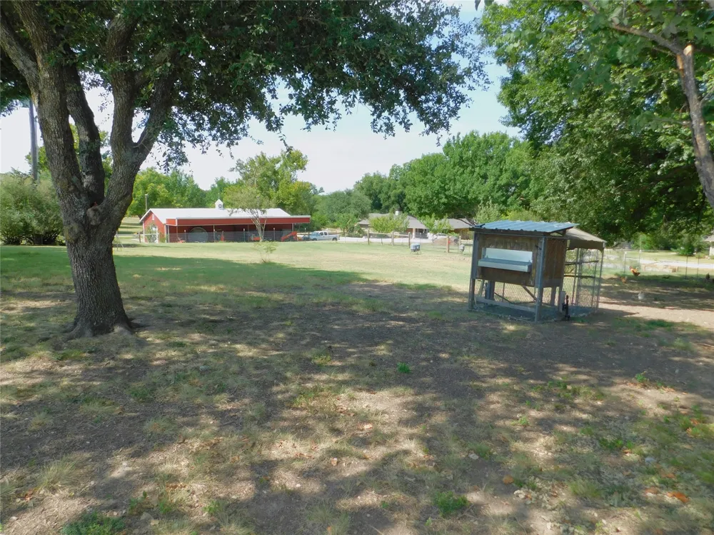 897 John George Lane Sanger, TX 76266