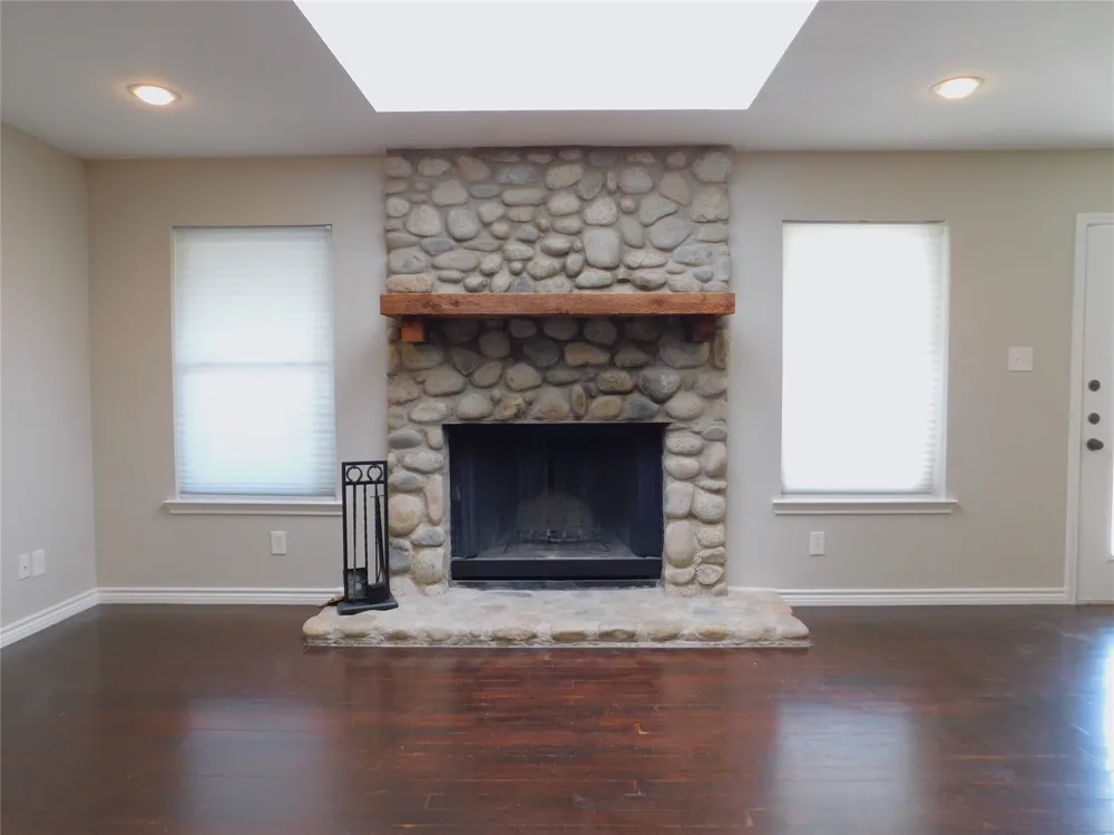 897 John George Lane Sanger, TX 76266