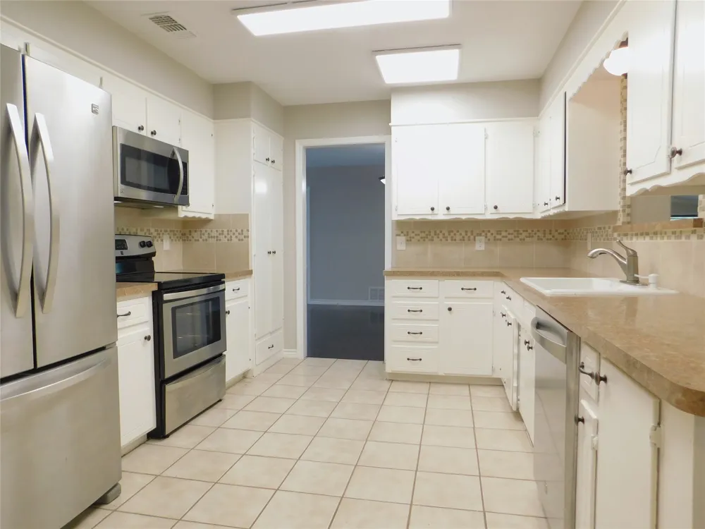 897 John George Lane Sanger, TX 76266