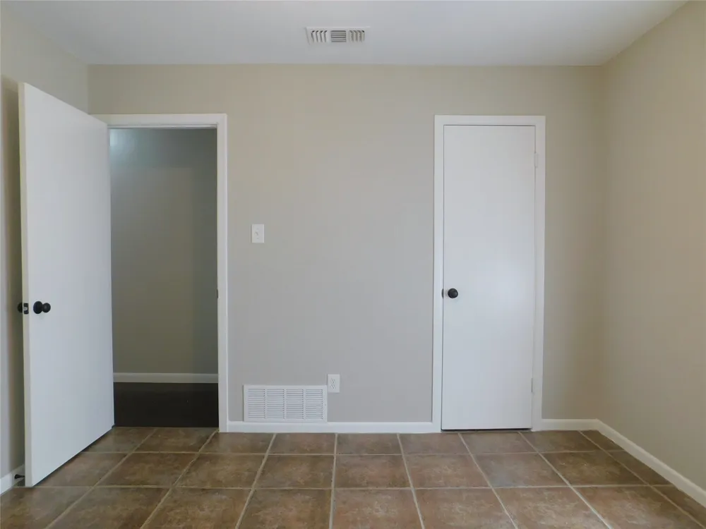 897 John George Lane Sanger, TX 76266
