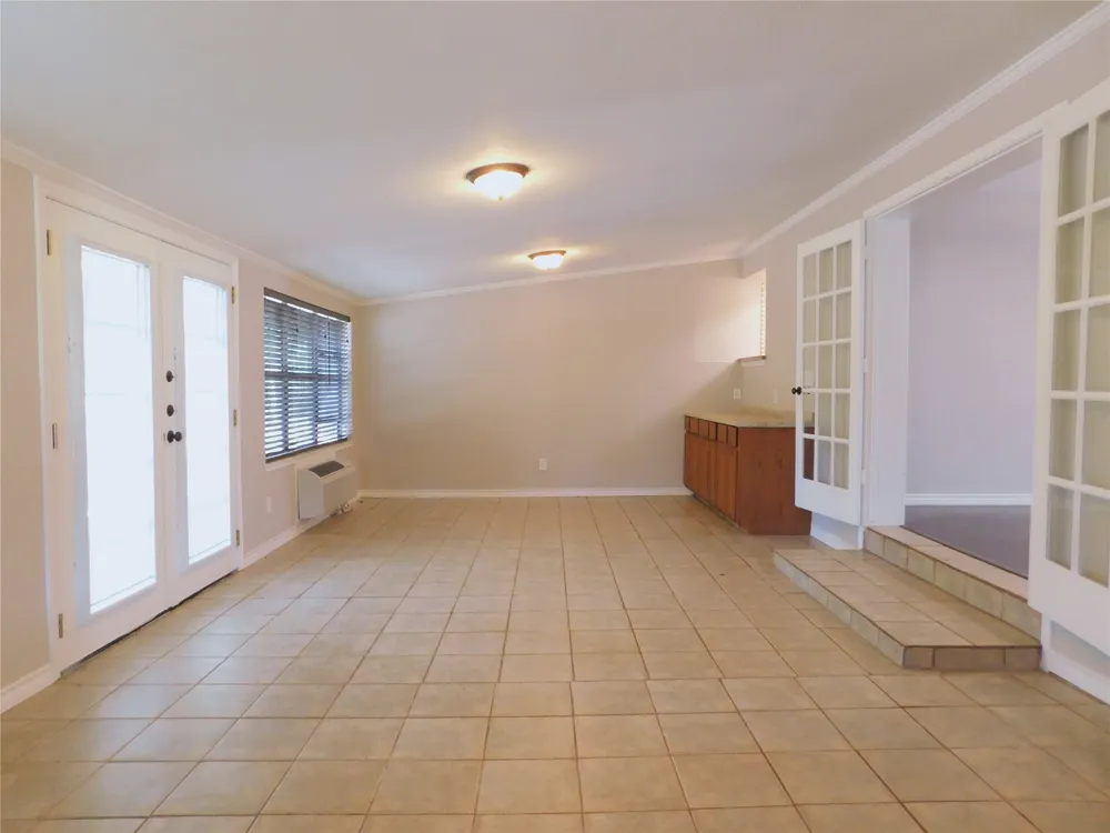 897 John George Lane Sanger, TX 76266