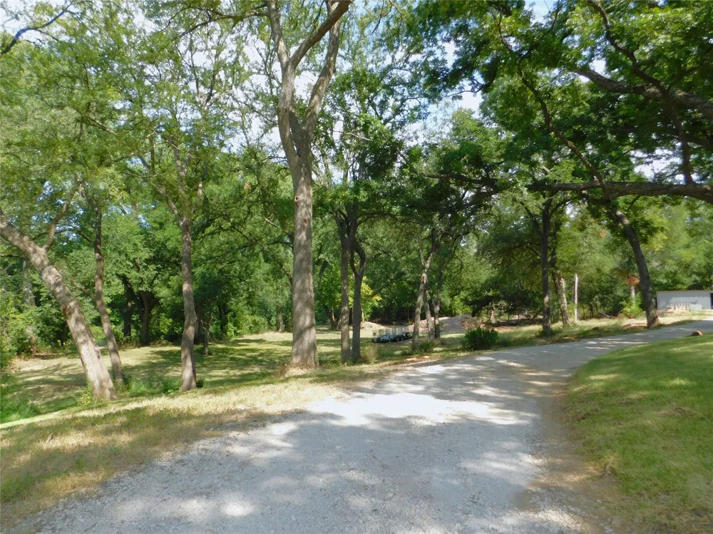 897 John George Lane Sanger, TX 76266