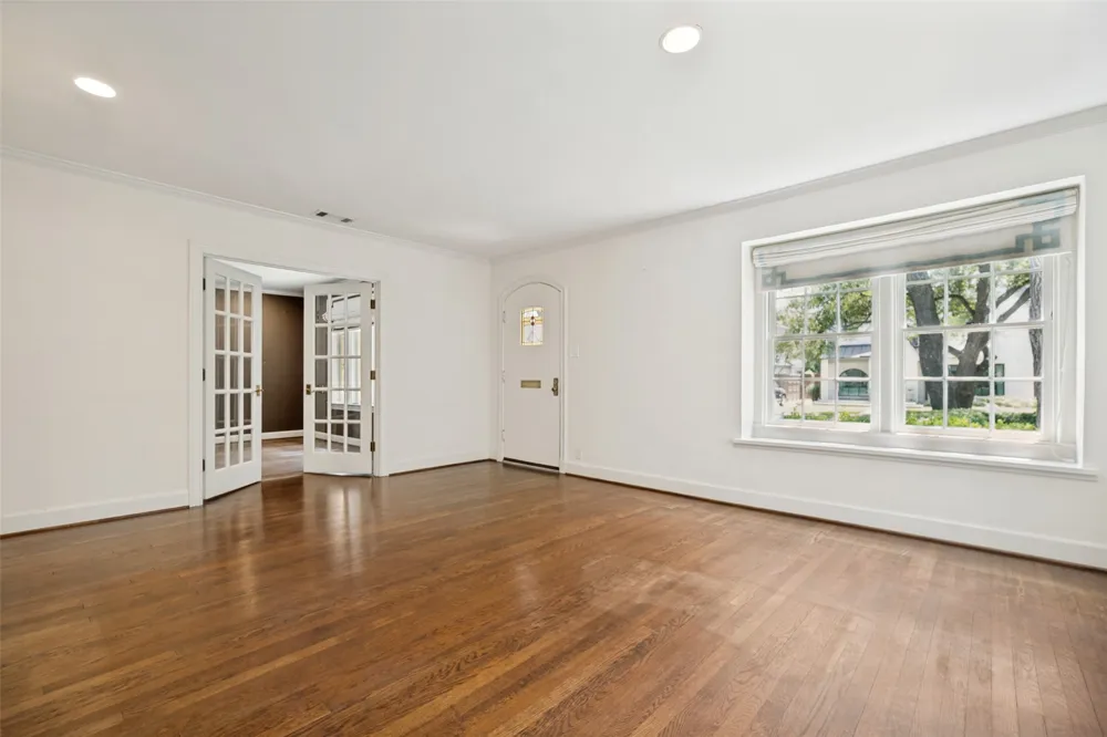 4504 Livingston Avenue Highland Park, TX 75205