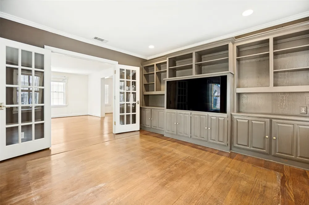 4504 Livingston Avenue Highland Park, TX 75205